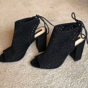 Forever 21 black peep toe booties size 6